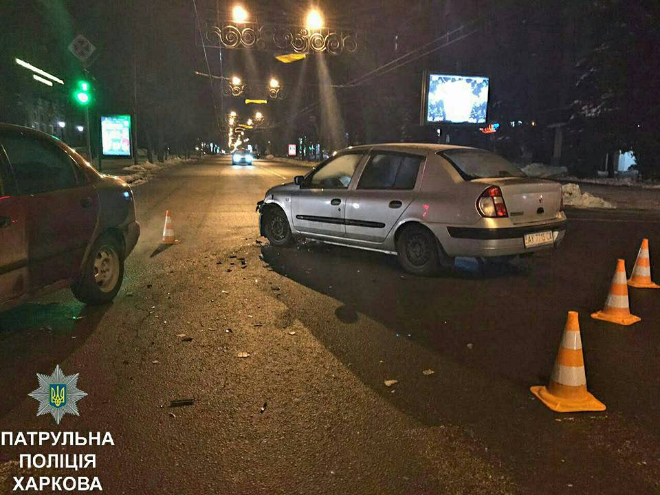 У центрі Харкова через зухвалого водія сталася ДТП (ФОТО)   - фото 2