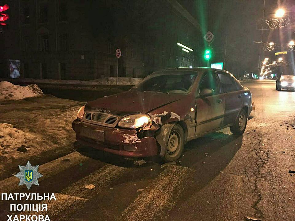У центрі Харкова через зухвалого водія сталася ДТП (ФОТО)   - фото 1