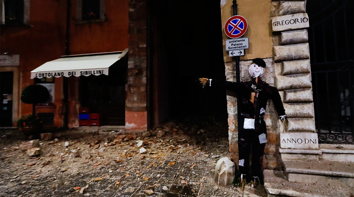 Фотофакти: Як виглядають жахливі наслідки землетрусу в Італії - фото 3