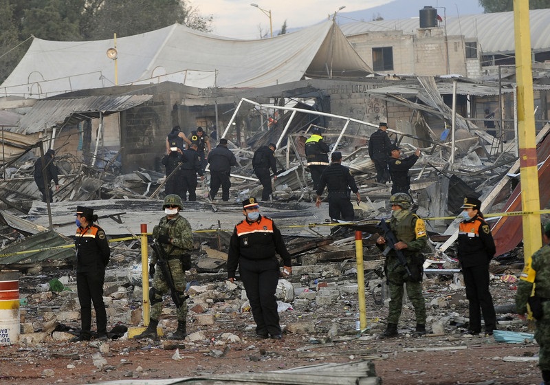 Внаслідок вибухів на ринку піротехнікі в Мексиці зросла кількість жертв (ФОТО, ВІДЕО) - фото 1