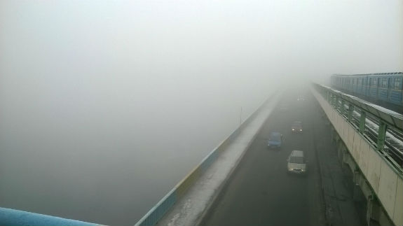 Як смог "заполонив" усе навколо річки Дніпро в Києві - фото 2