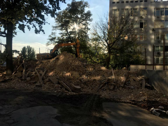 У центрі Києва забудовник за підтримки чиновників Кличка знищив історичний будинок  - фото 2