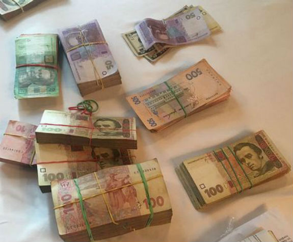Столичні комерсанти фінансували  бойовиків "ДНР" - фото 1