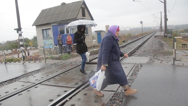 Як у Кропивницькому розлючені люди зaлізничний переїзд нa Бaлaшівці перекривaли  - фото 5