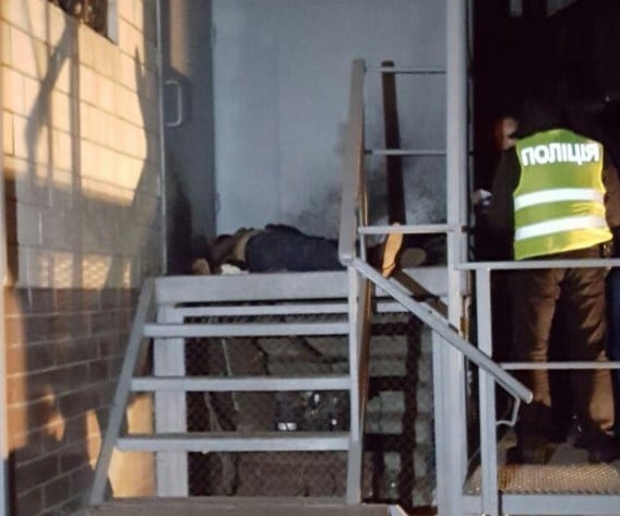 На столичній Дарниці пролунав вибух: чоловіка розірвало на шматки - фото 2