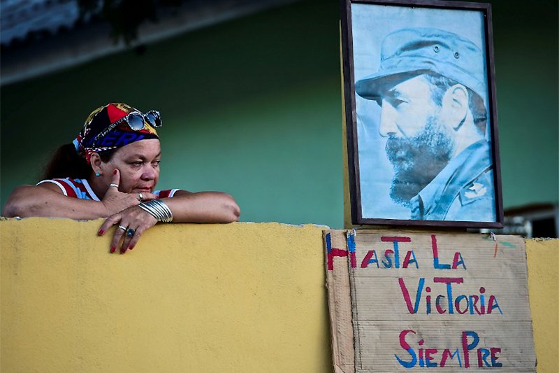 На Кубі відбулося поховання праху Фіделя Кастро (ФОТО) - фото 7