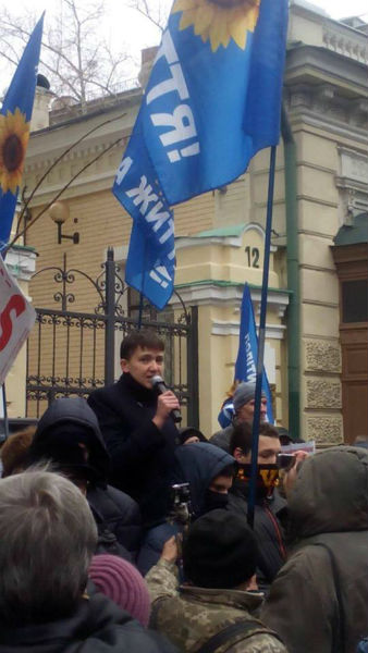 Савченко разом з Рабіновичем і Мураєвим виступила на мітингу "За життя" - фото 1