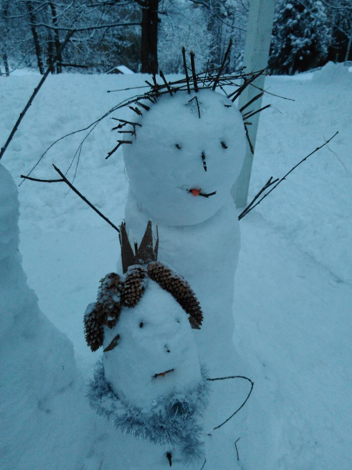 У Львові з’явилося сімейство сніговиків (ФОТО) - фото 4