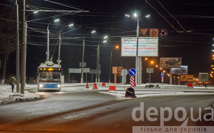 На виїзді з Вінниці облаштували ще один круговий рух - фото 4 На виїзді з Вінниці облаштували ще один круговий рух - фото 4