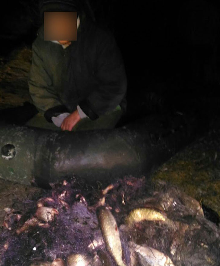 У Кременчуці затримали рибалку з незаконно виловленою рибою - фото 1