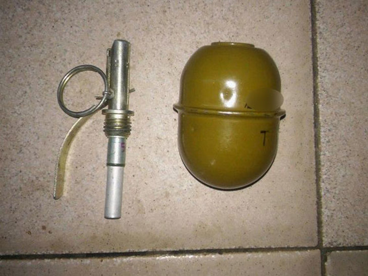 На Полтавщині пияка носив у кишені бойову гранату - фото 1