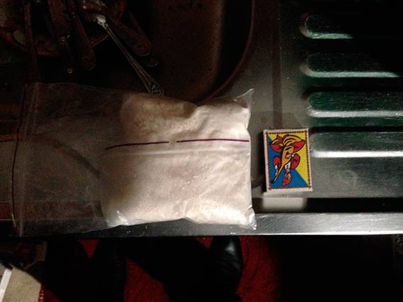 Вінницькі наркоторговки робили закладки з наркотиків по всьому місту  - фото 2