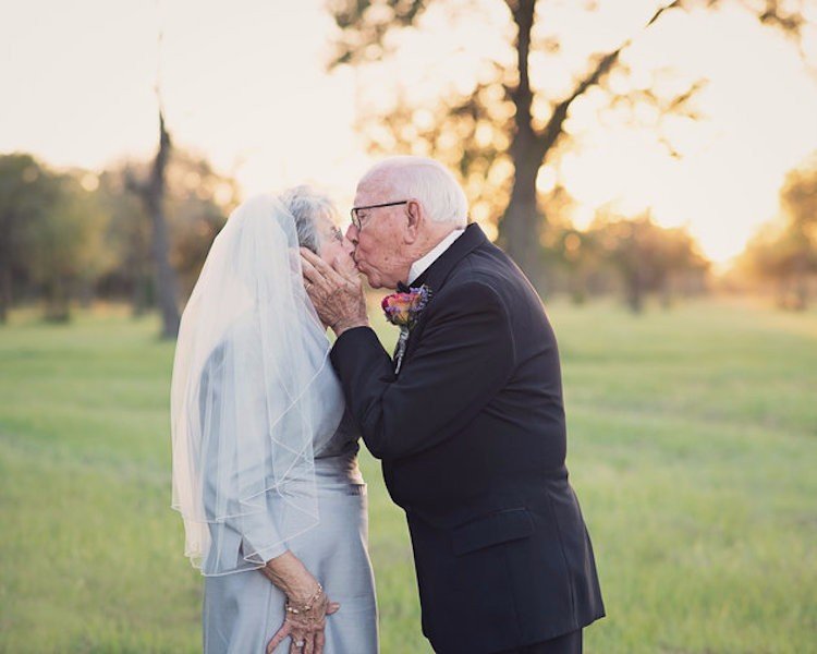 Як зворушливо закохана пара відсвяткувала 70 років весілля - фото 2