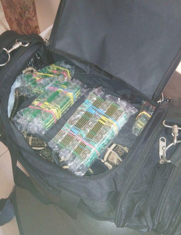 СБУ затримала контрабандні товари для бойовиків "ДНР" (ФОТО) - фото 3