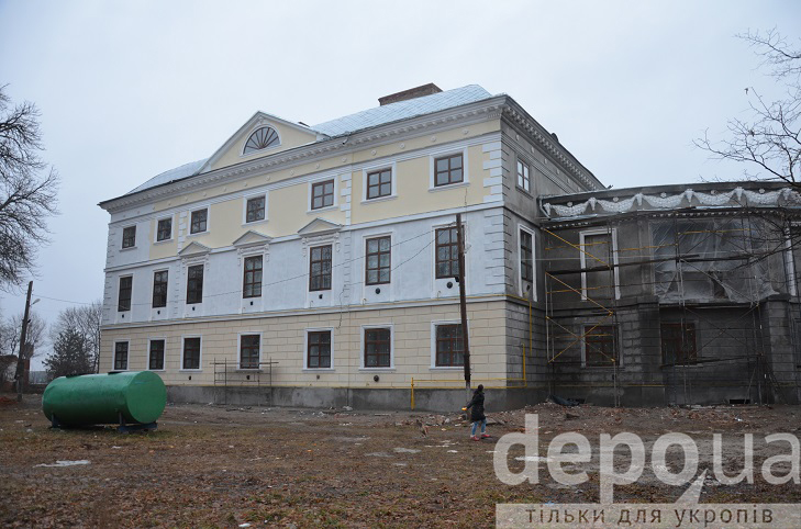 Як на Вінниччині за гроші Євросоюзу реставрують двохсотлітній палац Можайського  - фото 7