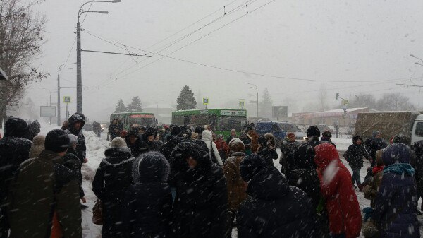 У Харкові маршрутки та тролейбус потрапили у ДТП (ФОТО)  - фото 2