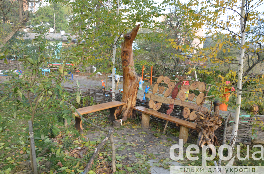 Як мешканці "хрущівки" перетворили чагарники на найкращий двір у Вінниці - фото 7