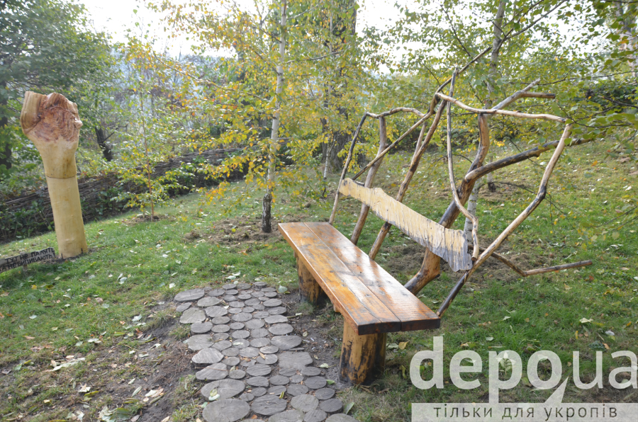 Як мешканці "хрущівки" перетворили чагарники на найкращий двір у Вінниці - фото 12