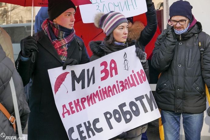 Як українські повії примудряються займатися сексом під час пологів - фото 1 Як українські повії примудряються займатися сексом під час пологів - фото 1