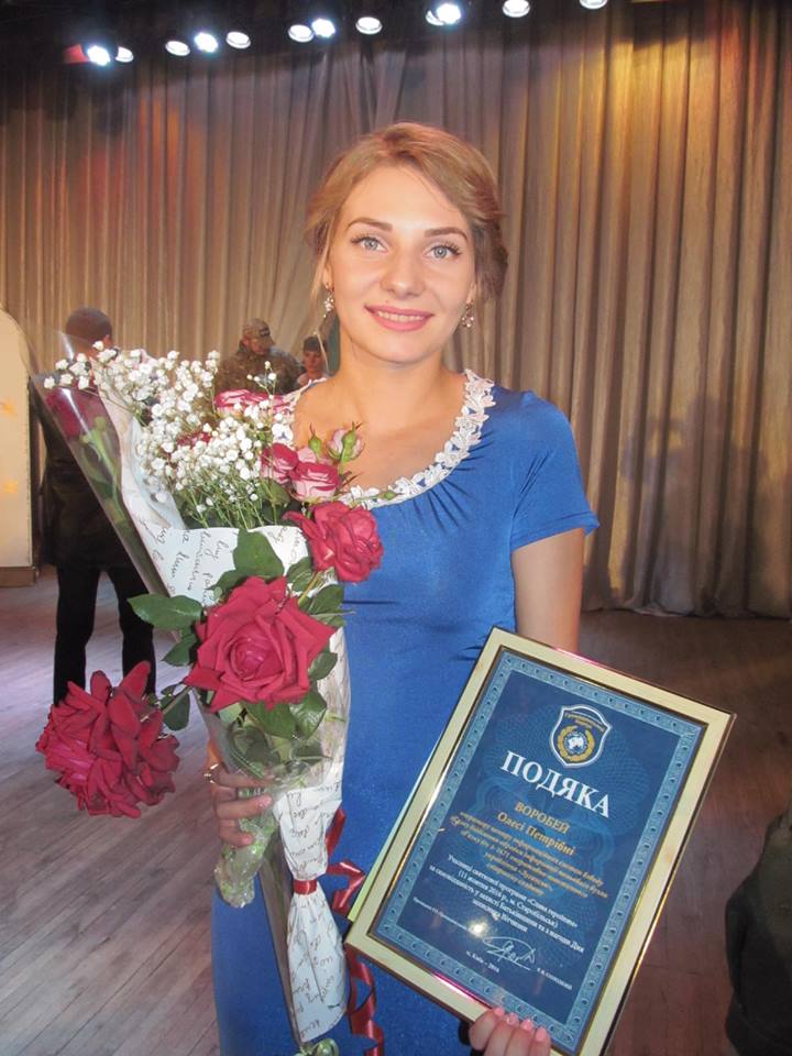 Красуні війни: На Луганщині обрали найгарнішу учасницю АТО (ФОТО) - фото 2