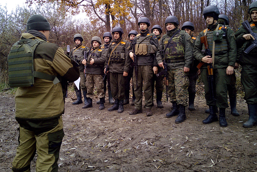 Харківські гвардійці показали, чим займаються в АТО - фото 2