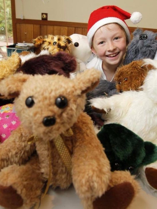 Як хлопчик у свої 12 зшив 800 іграшок для хворих дітей - фото 6