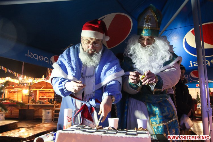 Житомирська нічия: "Шашкові" сили Діда Мороза і Святого Миколая виявилися рівними  - фото 7