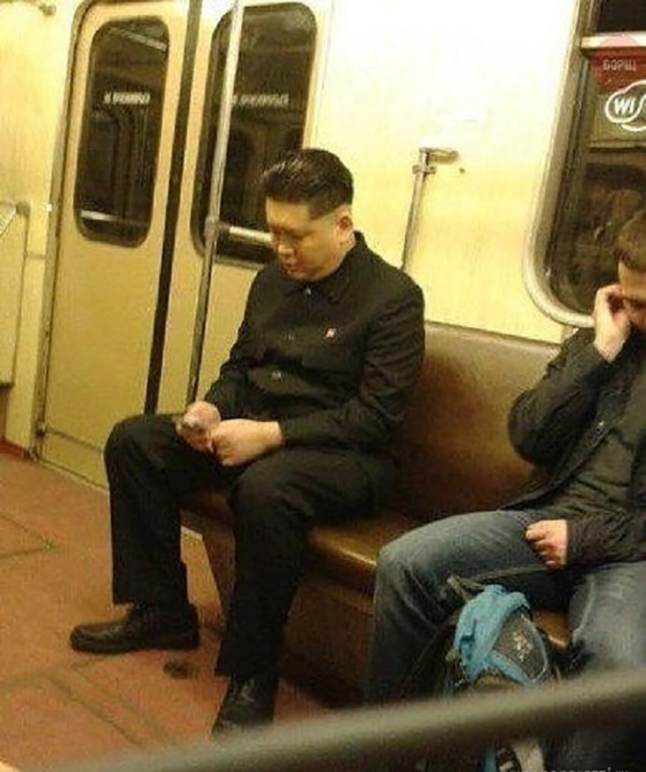 Порошенко, Обама, Путін... Кого ще можно зустріти у метро (ФОТОЖАБИ) - фото 12