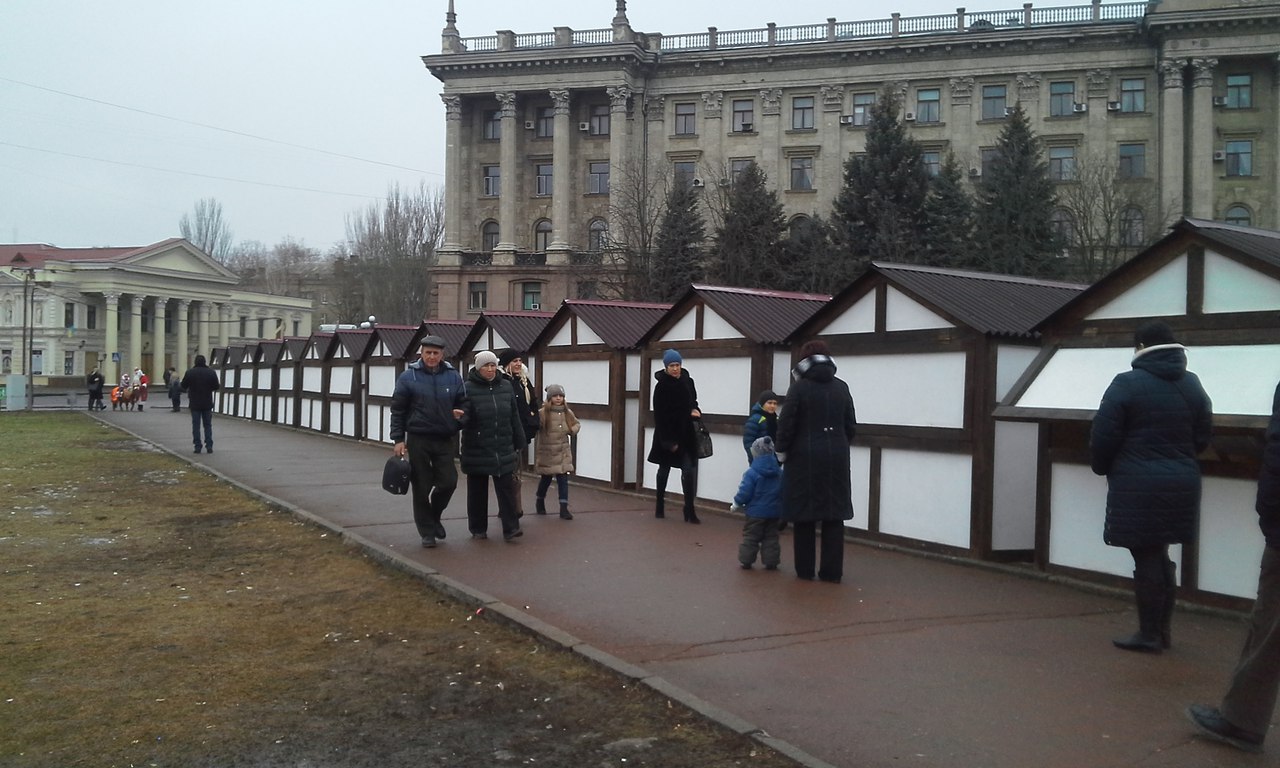 Ярмарок на головній площі Миколаєва досі не почав працювати