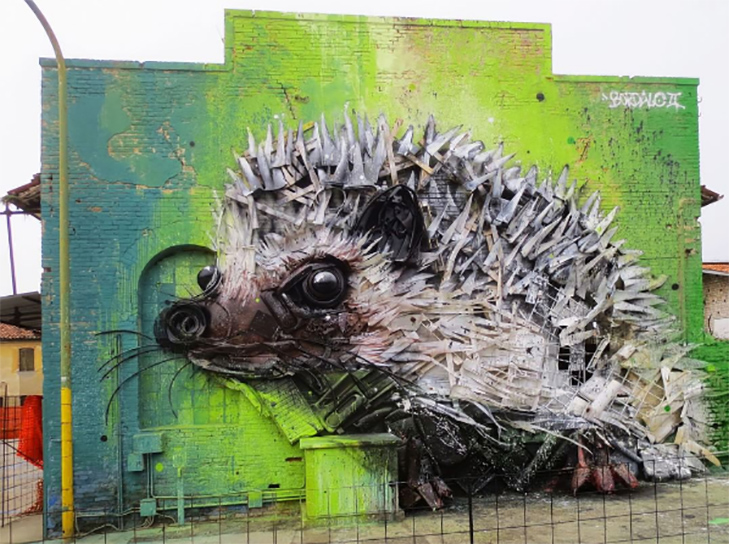 Художник перетворює купи сміття в неймовірні скульптури тварин - фото 3