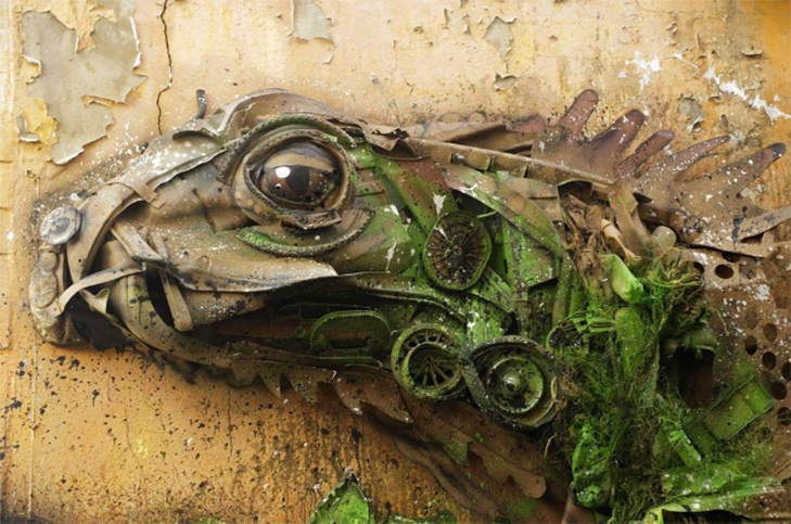 Художник перетворює купи сміття в неймовірні скульптури тварин - фото 14