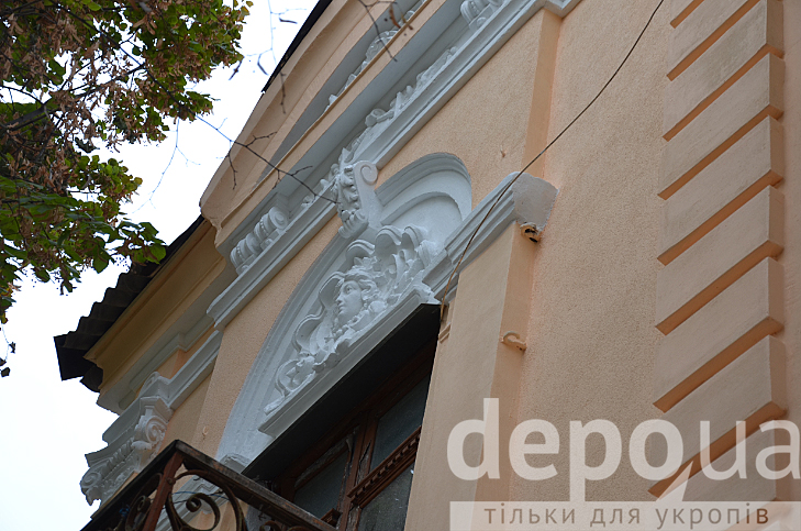 У центрі Вінниці відновили фасад 100-літньої пам’ятки архітектури - фото 3