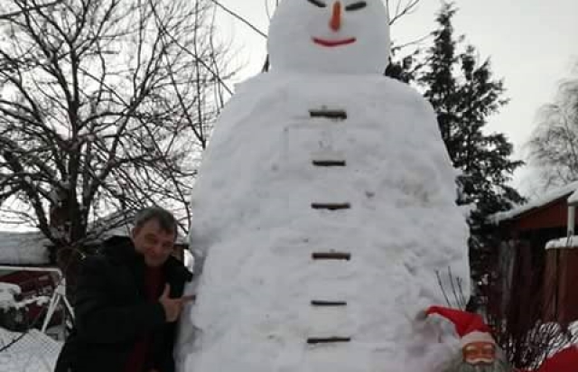 Закарпатці та угорці змагаються, хто зліпить найкреативнішого сніговика - фото 7
