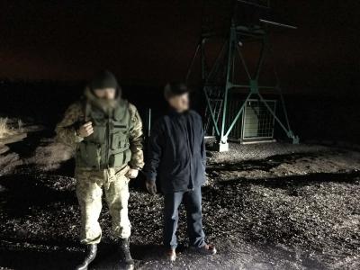 На Харківщині прикордонники показали, як затримали сепаратиста на кордоні з Росією (ФОТО) - фото 1