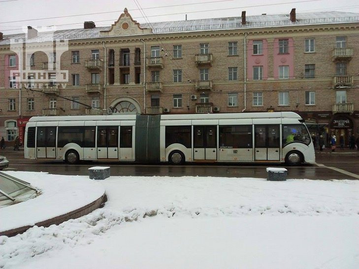 Рівненський дуобус курсує без жодного пасажира (ФОТО) - фото 1