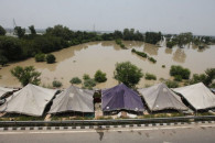 В Индии масштабные наводнения унесли жиз…