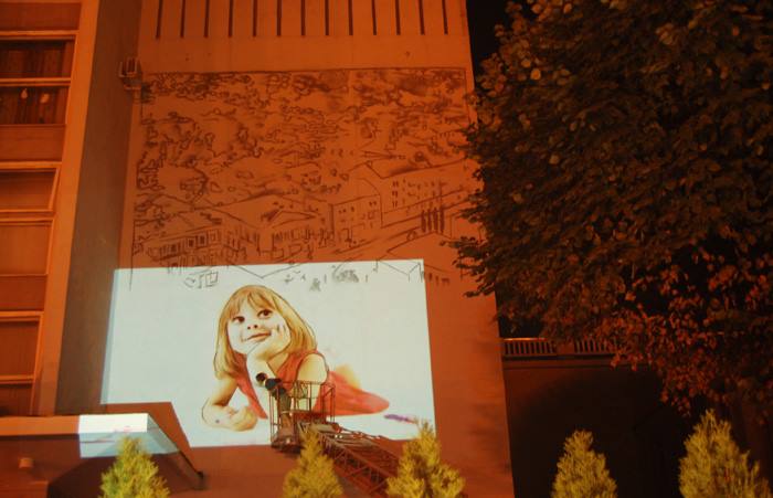 Чеські митці намалювали дівчинку-мрійницю на будівлі ТРК “Вінтера” - фото 2