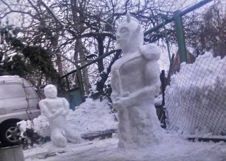 В Одесі спорудили величезний сніжний пеніс - фото 1