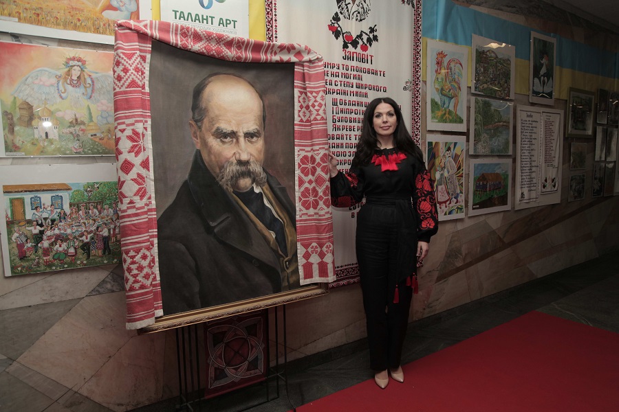 Влада Литовченко представила художню виставку за мотивами творів Шевченка - фото 3