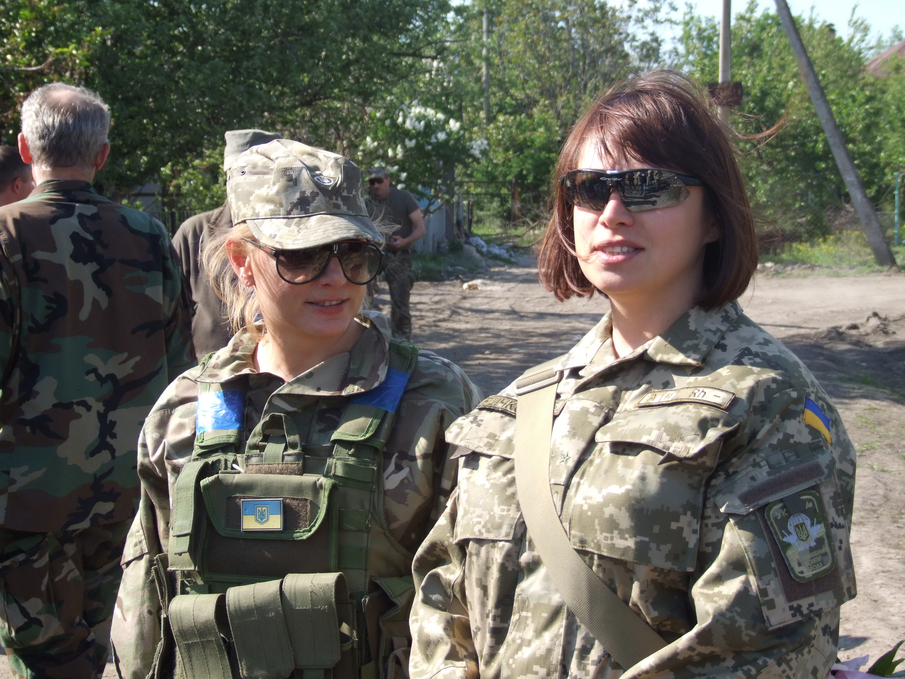 Вишиванки на війні: Як "кіборги" продовжують службу на позиціях під Донецьком - фото 10