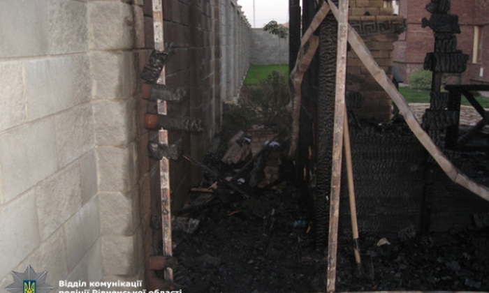 Рівненський нардеп похизувався розтрощеним вибухом подвір'ям (ФОТО) - фото 5