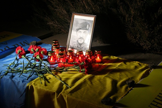 Акція пам’яті Іси Мунаєва – чеченського добровольця, який загинув на Донбасі рівно рік тому, відбулася у Запоріжжі сьогодні, 1 лютого - фото 6