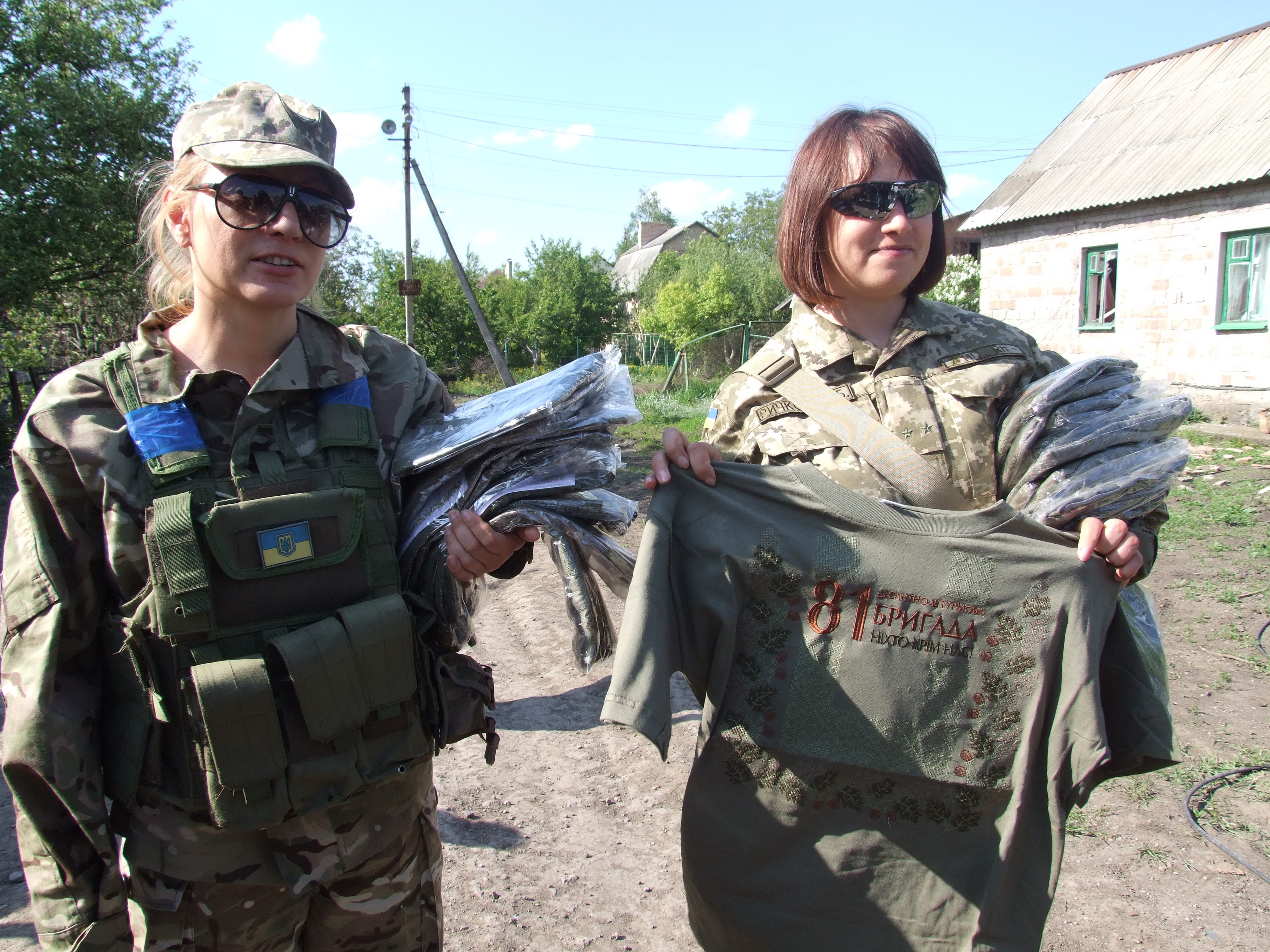 Вишиванки на війні: Як "кіборги" продовжують службу на позиціях під Донецьком - фото 12