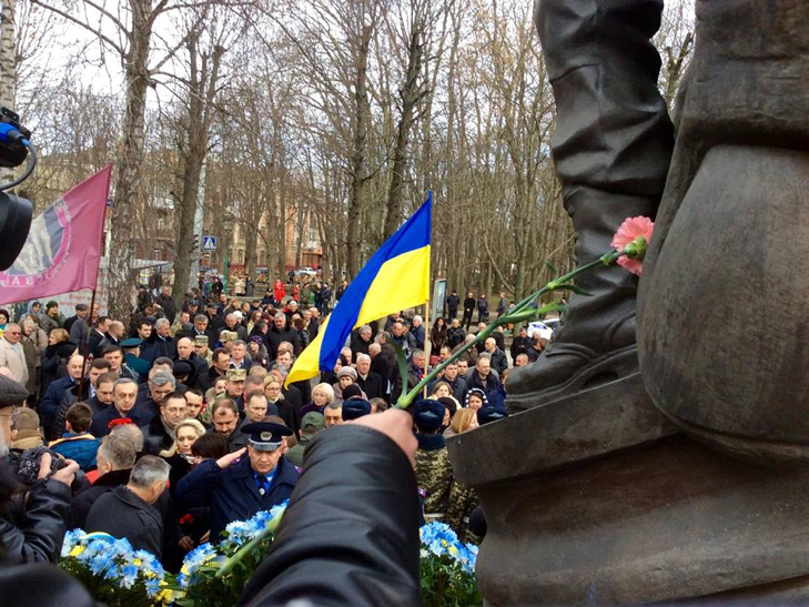 Хмельничани вшанували пам'ять воїнів-афганців - фото 14