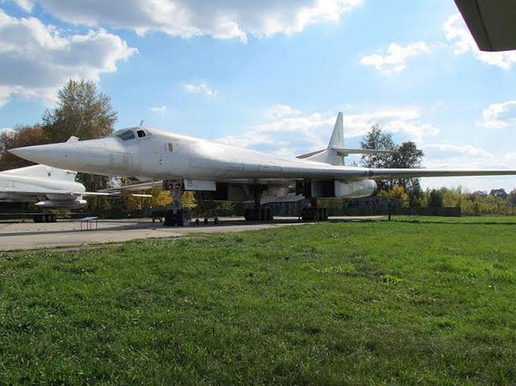 Як у Полтаві різали на брухт авіаційні бомбардувальники та чому їх продали Росії - фото 6