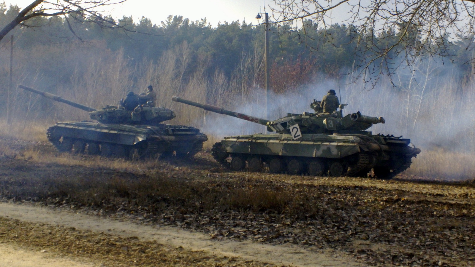 Майбутні харківські танкісти тренуються вдень і вночі - фото 5