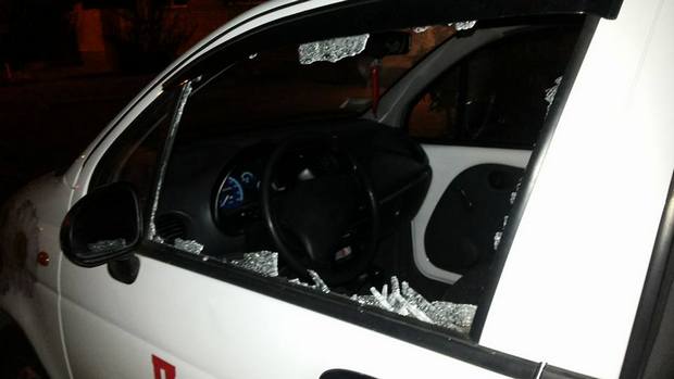У Львові невідомі побили вікна у п'ятьох автомобілях - фото 2