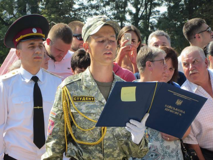 Молоді офіцери в Тернополі присягнули на вірність Вітчизні - фото 1