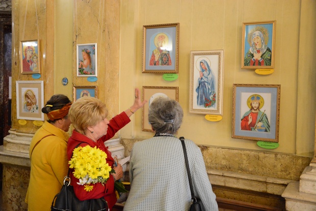 У Львові відкрили виставку робіт людей з вадами зору - фото 1