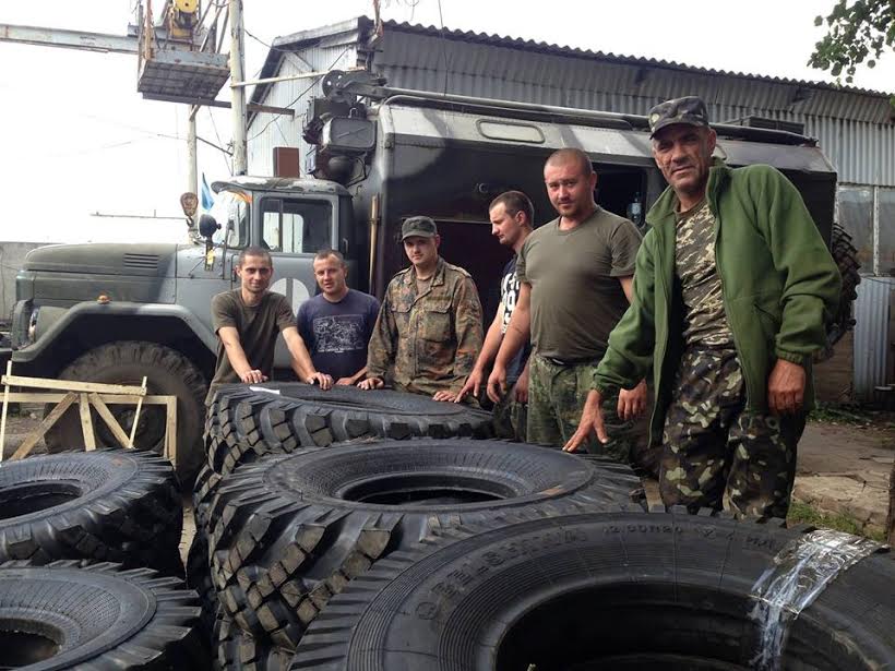Українські бійці на Донбасі отримали обладнання на 5 млн грн (ФОТО) - фото 16